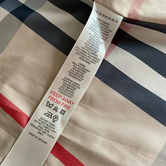 🌼 AUTHENTIC - Burberry Kids Classic Trench Coat 🌼 - Picture 9 of 10